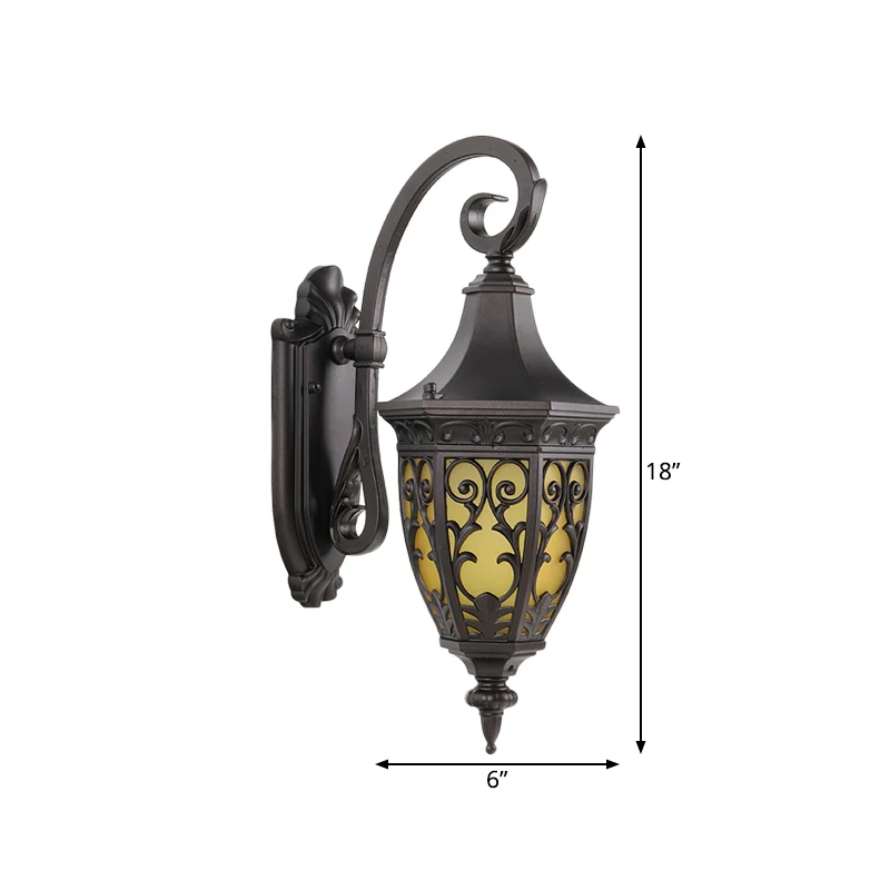 Applique murale incurvée en métal, suspension murale d'extérieur classique à 1 lumière, noire avec abat-jour en verre jaun...