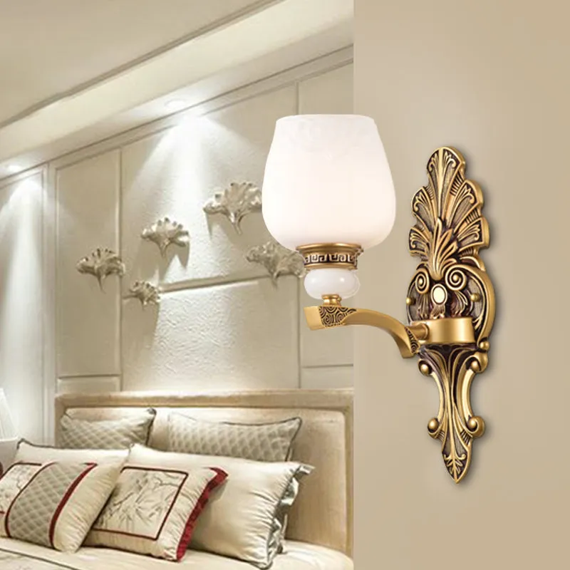 Applique murale en laiton à 1/2 têtes, éclairage antique en forme de tasse en verre blanc, éclairage pour chambre à couche...