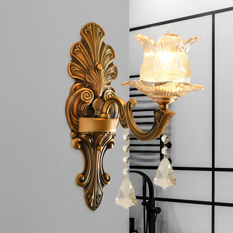 Applique murale en laiton à une ampoule, verre nervuré traditionnel, éclairage mural floral à 2 couches Clearhalo