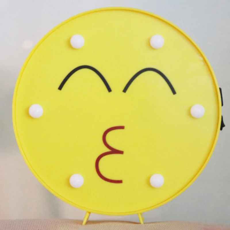 Applique murale LED avec expression drôle d'Emoji, batterie en plastique moderniste, lampe de chevet jaune Clearhalo