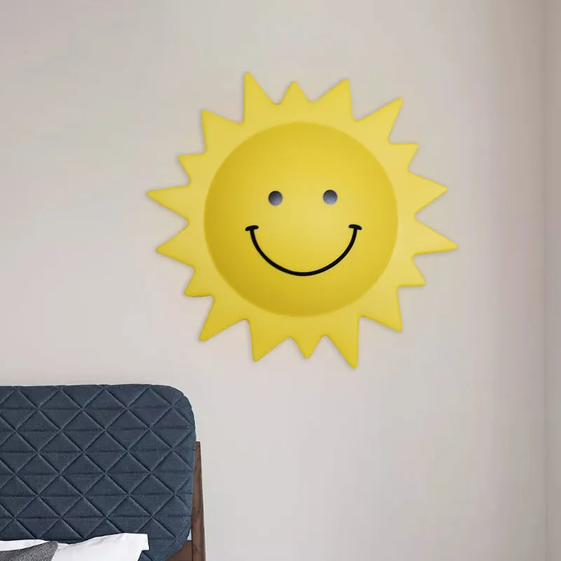 Applique murale LED en plastique en forme de soleil, éclairage de dessin animé, jaune, pour chambre d'enfant Clearhalo