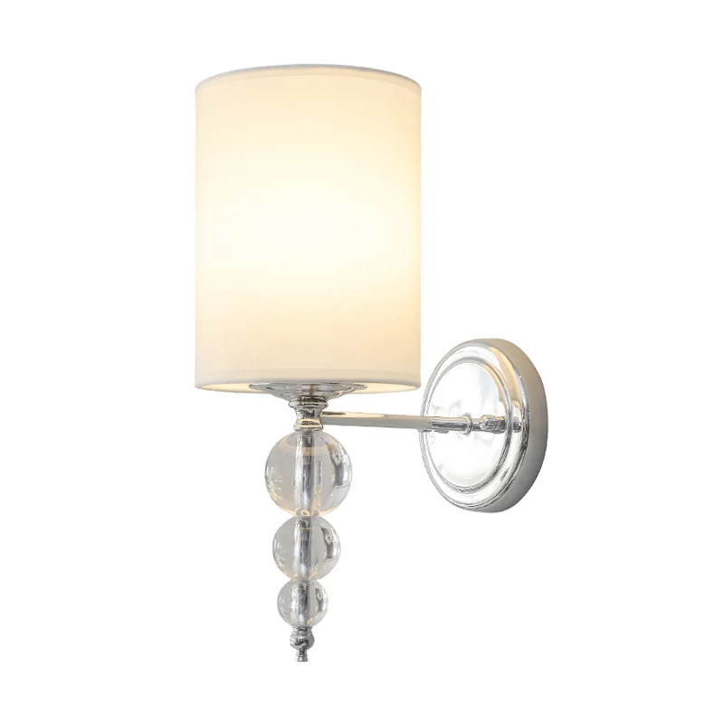 Applique murale moderne en tissu et métal avec abat-jour cylindrique à 1 tête, décoration boule de cristal transparente en...