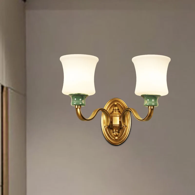 Applique murale en métal doré, 1/2 ampoule, style vintage, avec abat-jour en verre laiteux Clearhalo