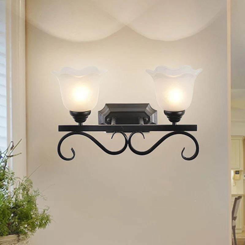 Applique murale noire en verre givré, idée d'éclairage mural à tête unique pour chambre d'amis Clearhalo