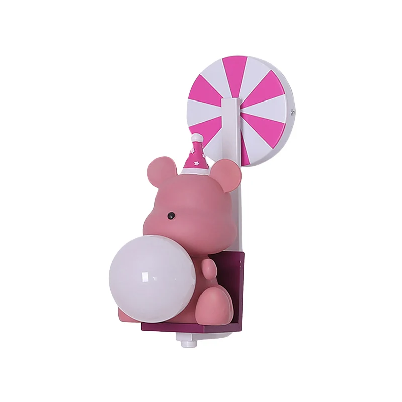 Applique murale ours d'anniversaire tenant une boule en résine de dessin animé, 1 lumière rose/bleu avec abat-jour en verr...