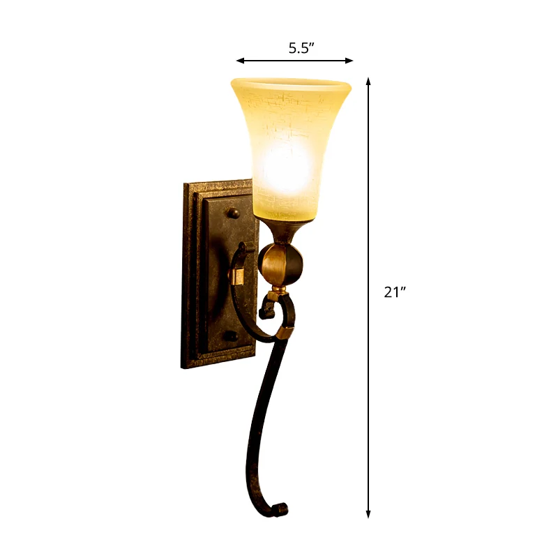 Applique murale rectangulaire en métal Lodge à 1 ampoule, applique de couloir en bronze antique avec abat-jour en forme de...