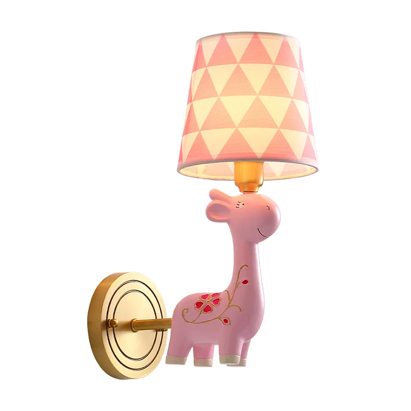 Applique murale en résine girafe, éclairage mural rose pour enfants avec abat-jour en tissu à motifs Clearhalo