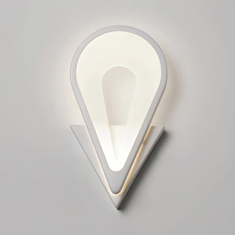 Applique murale simple triangle/ovale/larme en acrylique LED pour couloir, luminaire mural en blanc chaud/blanc Clearhalo