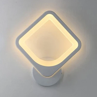 Applique murale simple triangle/ovale/larme en acrylique LED pour couloir, luminaire mural en blanc chaud/blanc Clearhalo