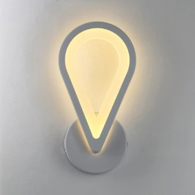 Applique murale simple triangle/ovale/larme en acrylique LED pour couloir, luminaire mural en blanc chaud/blanc Clearhalo