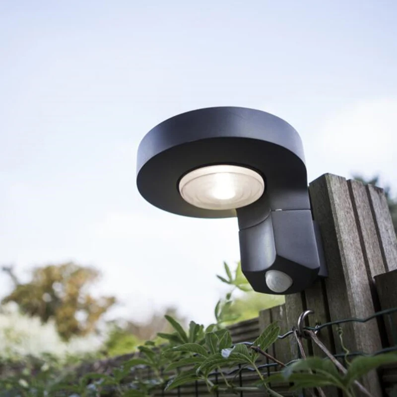 Applique murale solaire ronde à LED, luminaire moderne en métal pour cour, noir Clearhalo