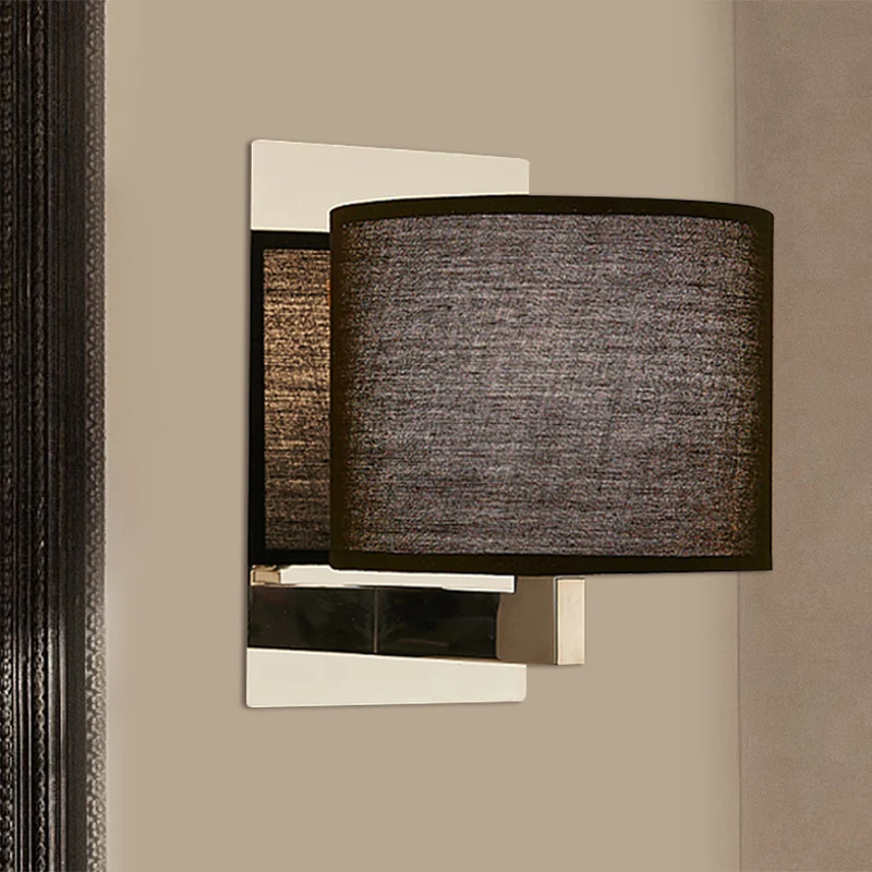 Applique murale à tambour, éclairage moderniste en tissu LED, luminaire mural en blanc/noir pour chevet Clearhalo