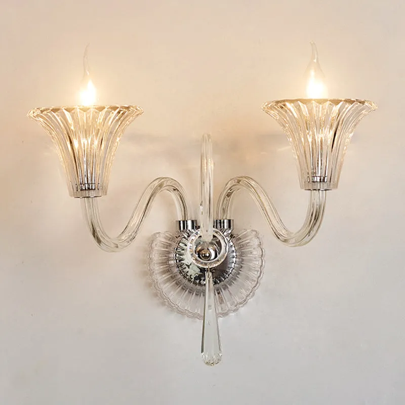 Applique murale évasée de style moderne, luminaire mural en verre transparent à 2 lumières avec accents de cristal Clearhalo