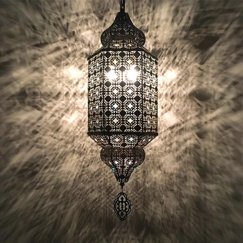 Applique évidée à 1 lumière Art Déco Finition Bronze Lampe Murale Arabe Encastrée en Métal Clearhalo