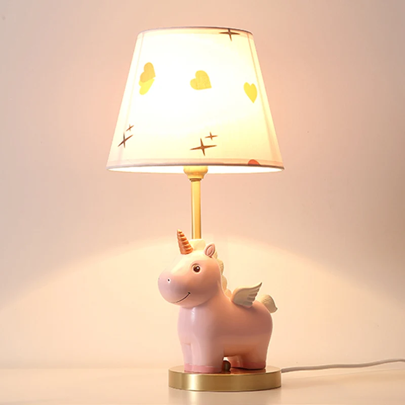 Bucket Table Lighting Lampe de table de chevet pour chambre d'enfant à 1 lumière en tissu à motifs avec licorne en résine...