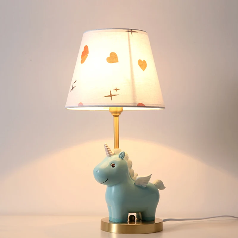 Bucket Table Lighting Lampe de table de chevet pour chambre d'enfant à 1 lumière en tissu à motifs avec licorne en résine...