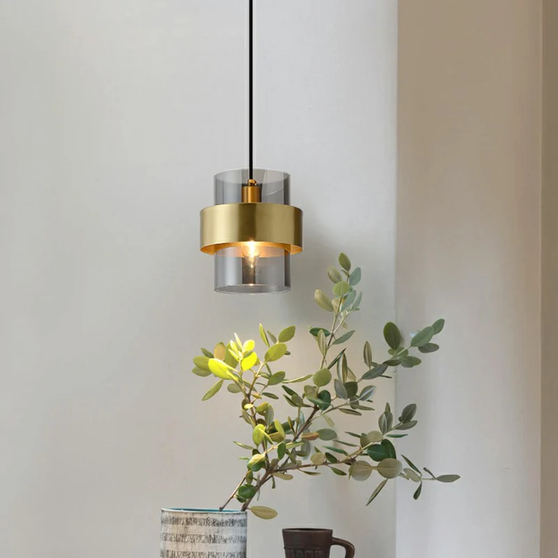 Éclairage de chambre à coucher cylindrique en verre gris fumé, suspension postmoderne unique en laiton Clearhalo