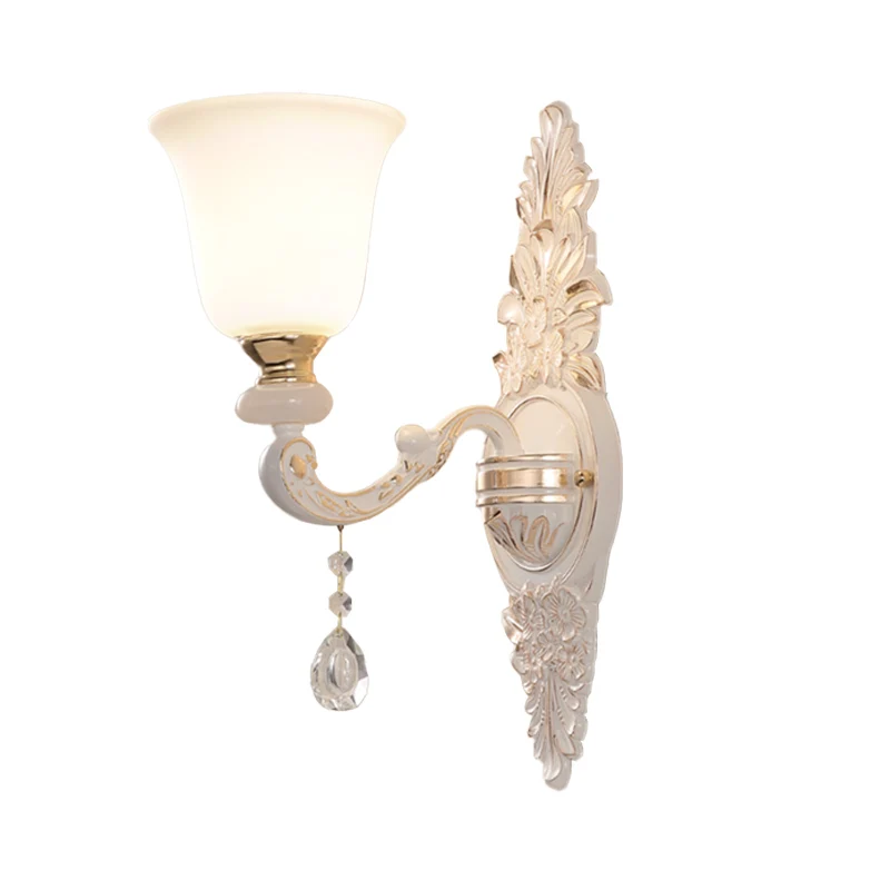 Éclairage mural à 1 ampoule avec abat-jour en forme de cloche en verre blanc, luminaire d'intérieur traditionnel Clearhalo