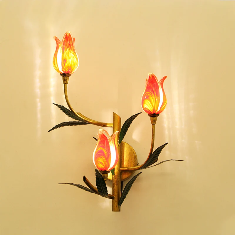 Éclairage mural à 3 lumières rétro élégant dégradé rose/rouge en verre tulipe idées d'applique pour le salon Clearhalo