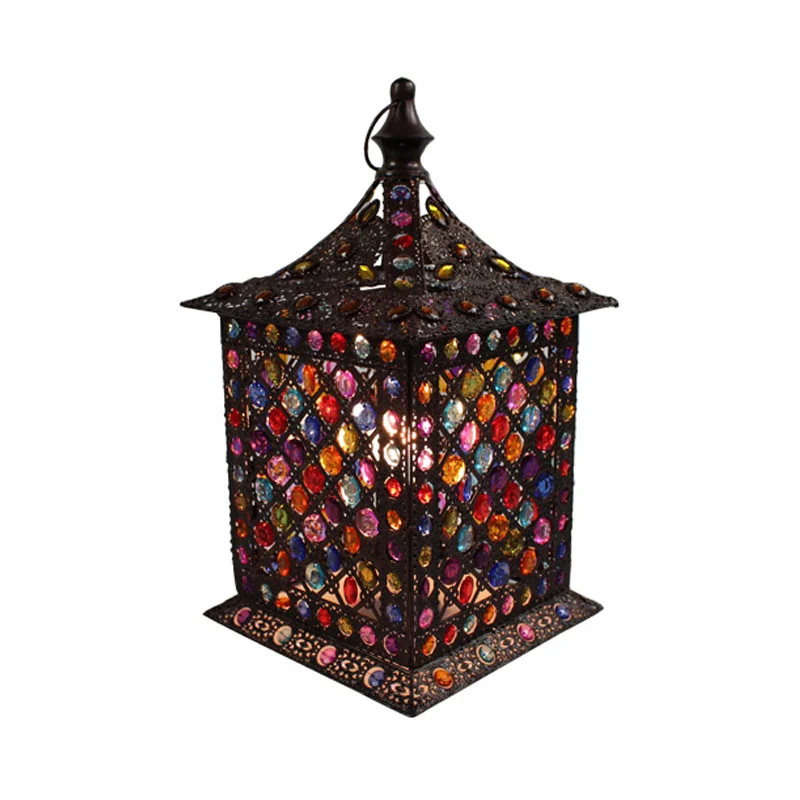 Éclairage de nuit en métal à 1 tête, lanterne décorative noire/rouge/verte pour salon, table de nuit Clearhalo