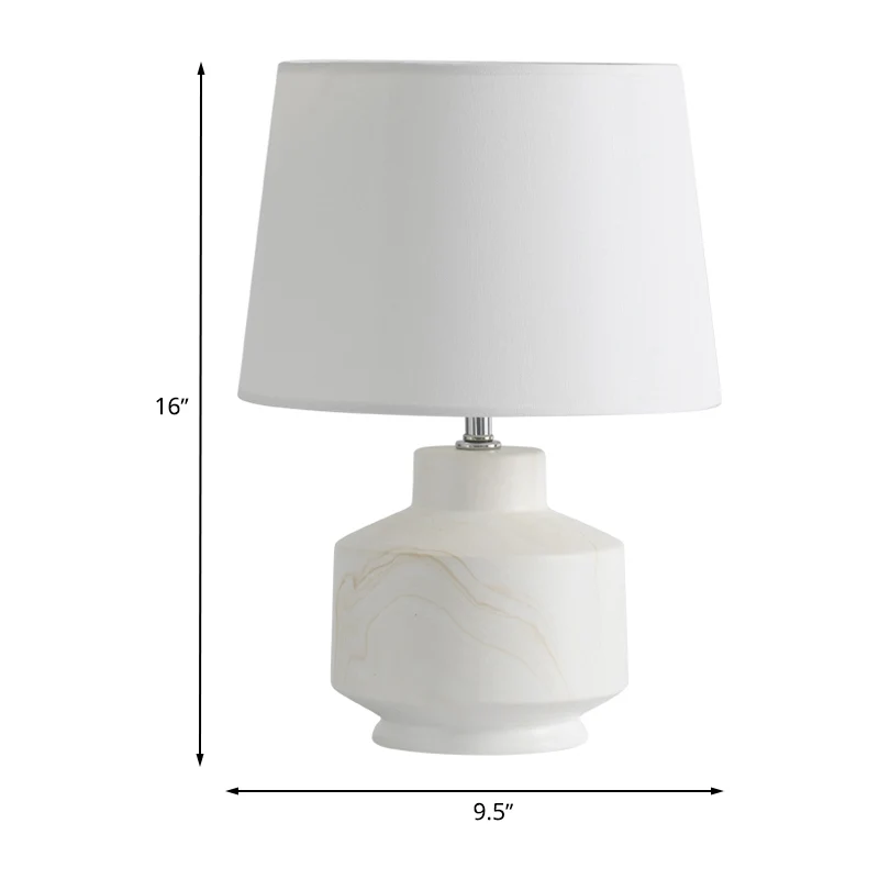 Éclairage de nuit en tissu conique Simplicity Lampe de table à 1 tête finition blanche avec base en céramique Clearhalo