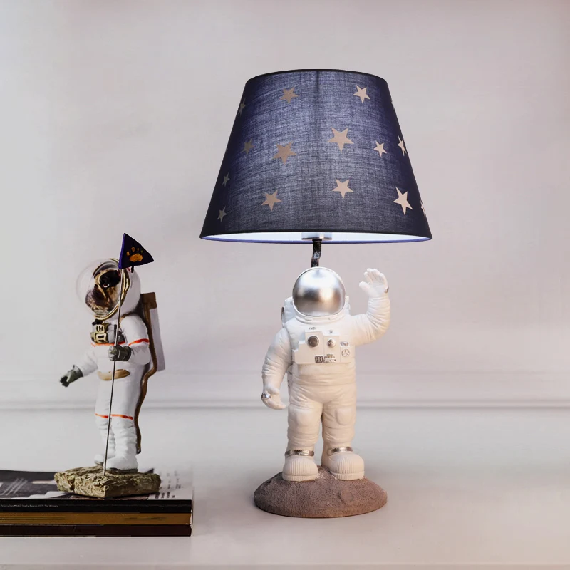 Éclairage de Table d'astronaute de dessin animé, lampe de chevet simple en résine avec abat-jour en tissu à motifs d'étoil...