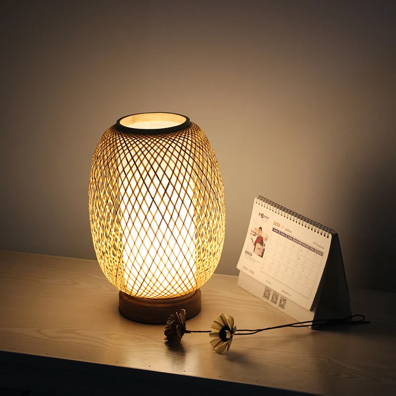 Éclairage de travail japonais travaillé à la main, petite lampe de bureau en bambou à 1 tête en bois pour chevet Clearhalo
