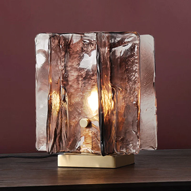 Éclairage de travail ombragé moderniste Lampe de table de chevet à 1 tête en verre marron en laiton avec base en métal Cle...