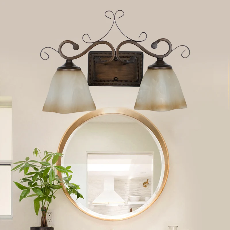 Éclairage de vanité en verre givré évasé, lampe murale traditionnelle à 2 lumières pour salle de bain en beige Clearhalo