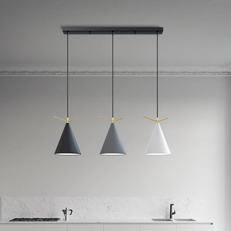 Cone Shade Cluster Pendant Nordic Metallic 3 lumières Noir/Noir-Gris-Blanc/Blanc Lampe suspendue avec décor en bois de cer...