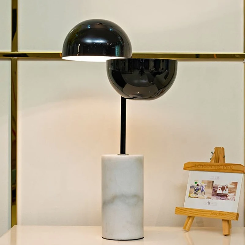 Finition noire double demi-cercle veilleuse contemporaine 2 lumières lampe de table de nuit en fer avec base cylindrique e...