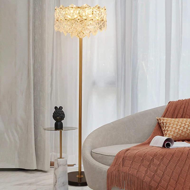 Flocon de neige K9 lampadaire en cristal contemporain 6 têtes lampe sur pied en or pour salon Clearhalo