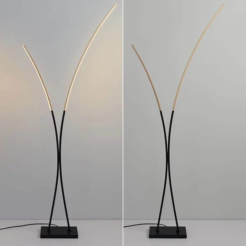 Lampadaire en forme de X simplicité nouveauté métal salon LED lampadaire debout Clearhalo