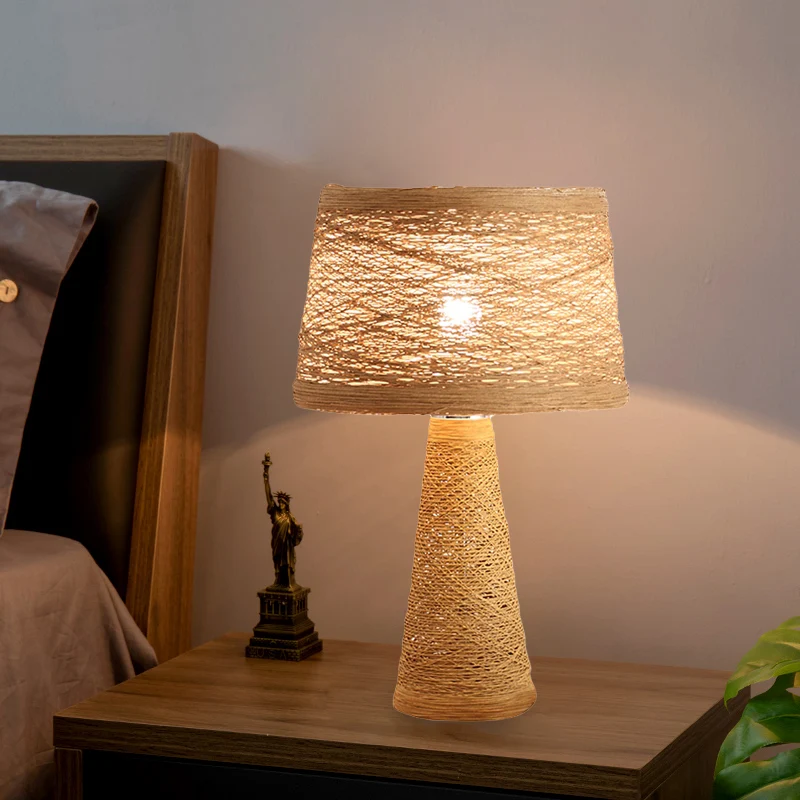 Lampe de bureau à 1 ampoule, lampe de lecture blanche/bronze de Style asiatique avec abat-jour en rotin Clearhalo