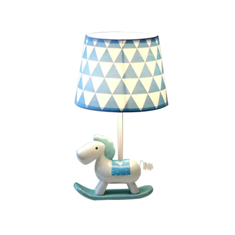 Lampe de bureau cheval à bascule pour enfant, avec abat-jour en tissu, 1 lumière en métal, lampe de bureau pour enfants Cl...
