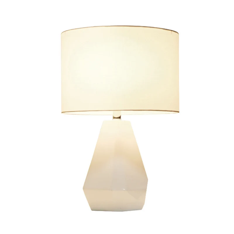 Lampe de lecture en diamant finition blanche, lampe de table de nuit moderniste à 1 tête en résine avec abat-jour cylindri...