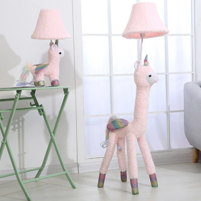 Lampe de lecture sur pied à 1 lumière pour enfants, lampe sur pied en peluche d'alpaga rose avec abat-jour en tissu Clearhalo