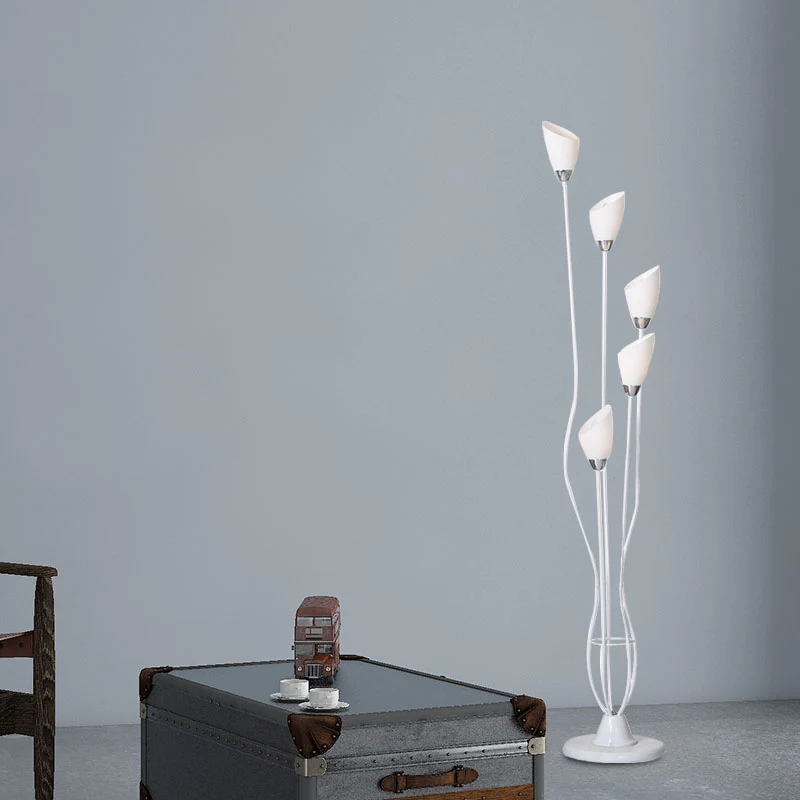 Lampe de lecture torchère en métal contemporaine à 5 ampoules, lampe sur pied blanche pour salle d'étude Clearhalo