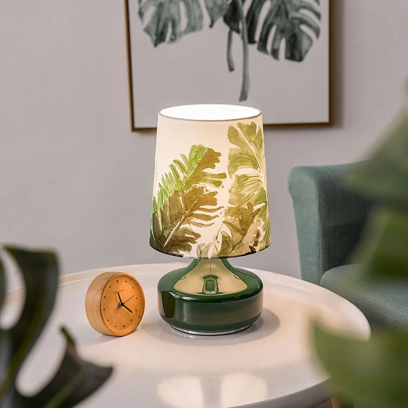 Lampe de nuit nordique en forme de baril, lampe de Table à tête unique en tissu pour chambre à coucher avec motif de feuil...