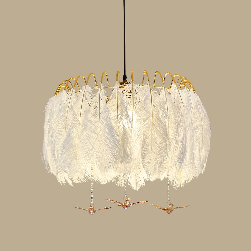 Lampe suspendue ronde en plumes, lustre blanc postmoderne, luminaire pour salon Clearhalo
