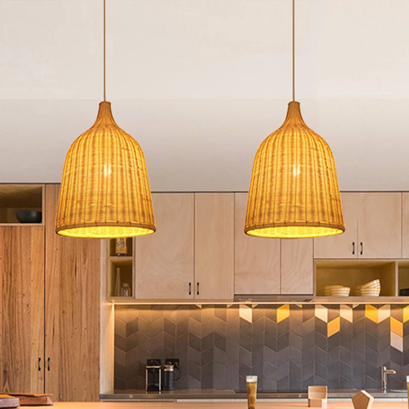 Lampe suspendue en seau en bambou fabriquée à la main, luminaire suspendu rustique à ampoule unique en Beige Clearhalo