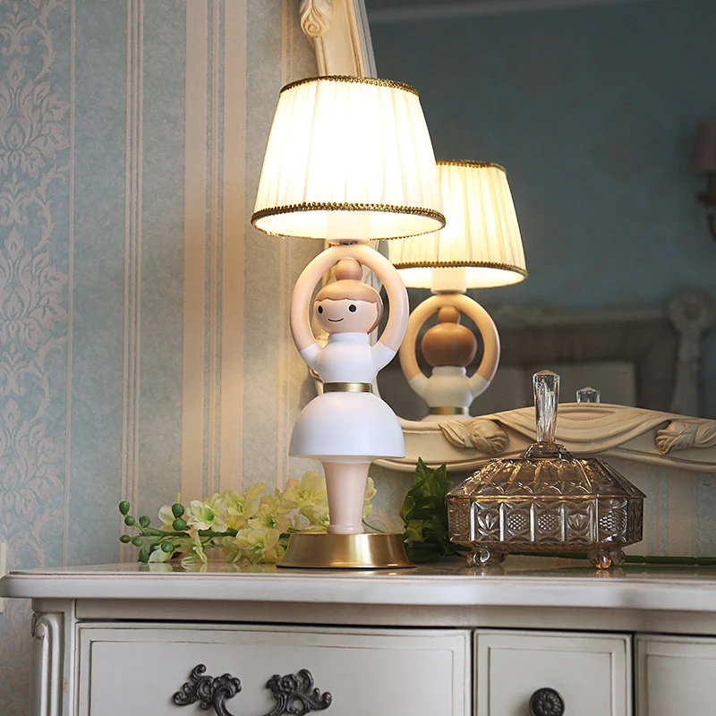 Lampe de Table à Base lumineuse blanche pour fille, 1 tête de lampe de chevet en résine avec abat-jour en tissu Clearhalo