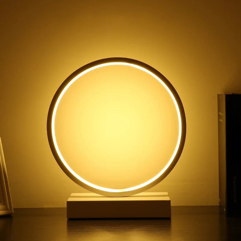 Lampe de table de chambre à coucher en métal de veilleuse LED de cercle de simplicité avec la base rectangulaire Clearhalo