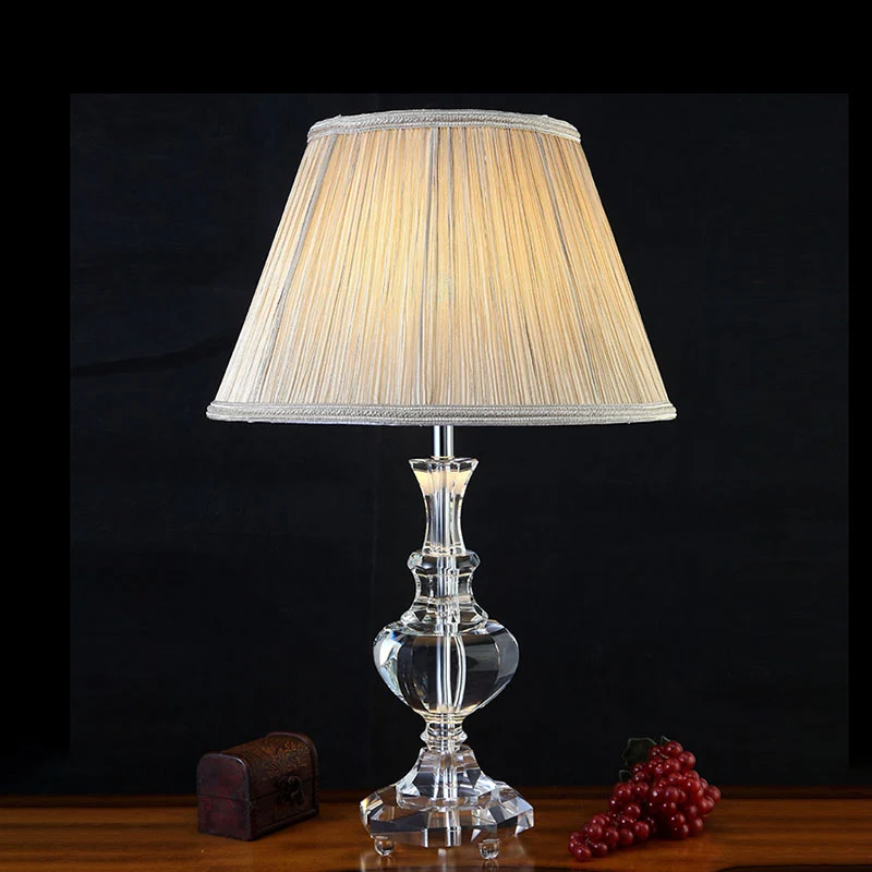Lampe de table de chevet en tissu à 1 lumière, veilleuse conique rustique beige pour chambre à coucher avec accent de cris...
