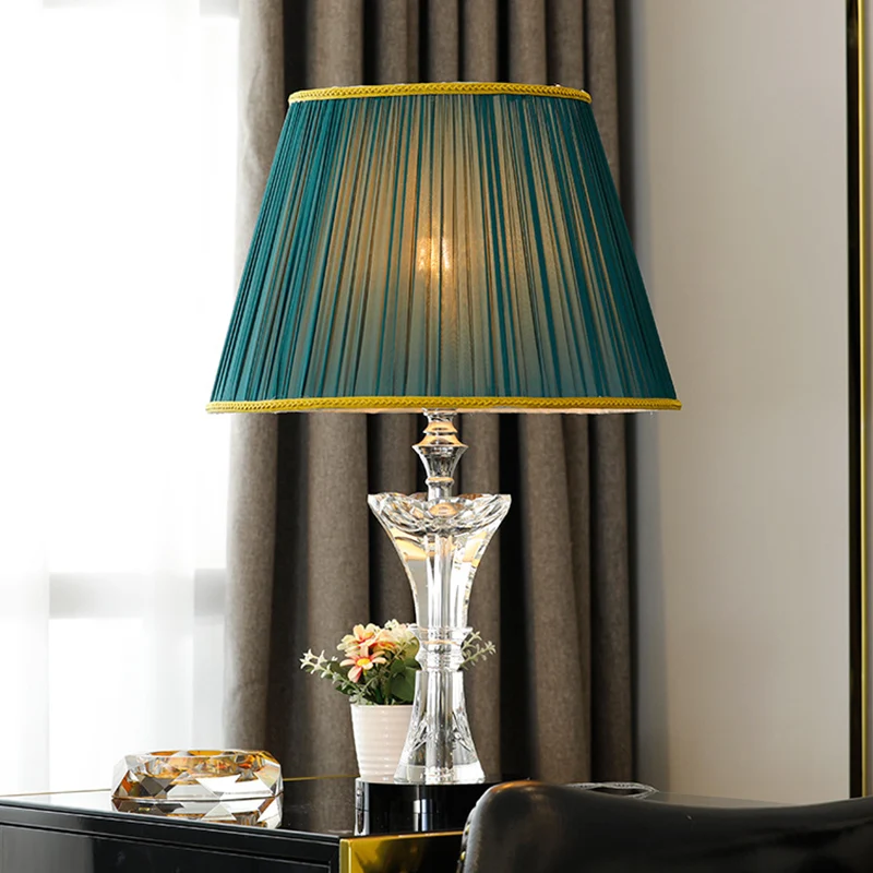 Lampe de table à cône vert, éclairage de nuit contemporain en cristal K9 à 1 tête avec détails imitation tressés Clearhalo