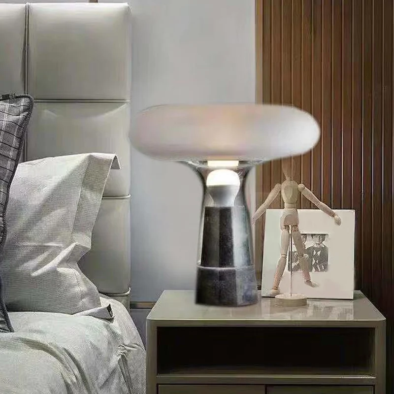 Lampe de table conique en marbre de style moderne, 1 ampoule, éclairage de table de chevet blanc pour chevet Clearhalo
