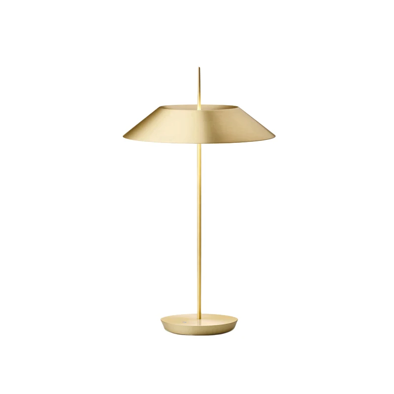 Lampe de table contemporaine à 1 ampoule pour salle d'étude, lampe de nuit dorée avec abat-jour conique en métal Clearhalo