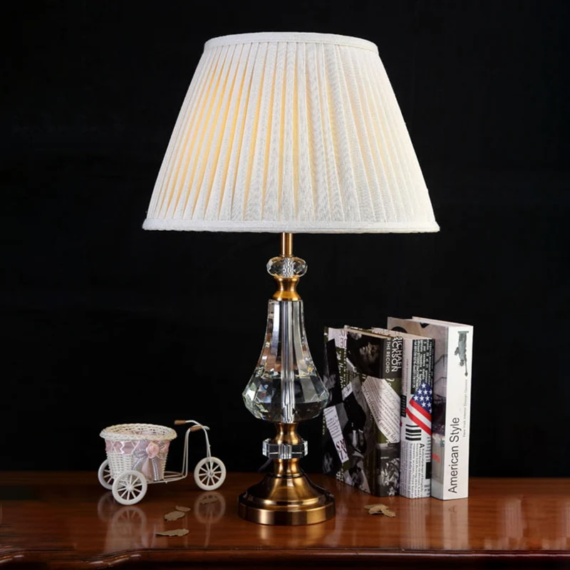 Lampe de table courbée contemporaine en cristal taillé à la main, 1 ampoule, lampe de lecture en gris Clearhalo