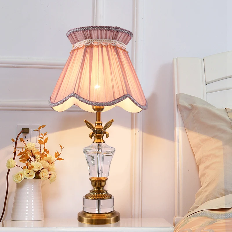 Lampe de table festonnée en tissu moderniste, lampe de lecture à 1 ampoule en rose avec bordure tressée Clearhalo