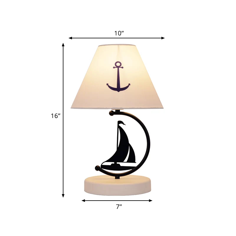 Lampe de table en forme de voilier méditerranéen, lampe de chevet simple en métal noir avec abat-jour conique en tissu bla...